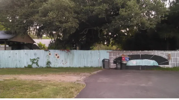 Vagabond Mobile Home Park Picture 5