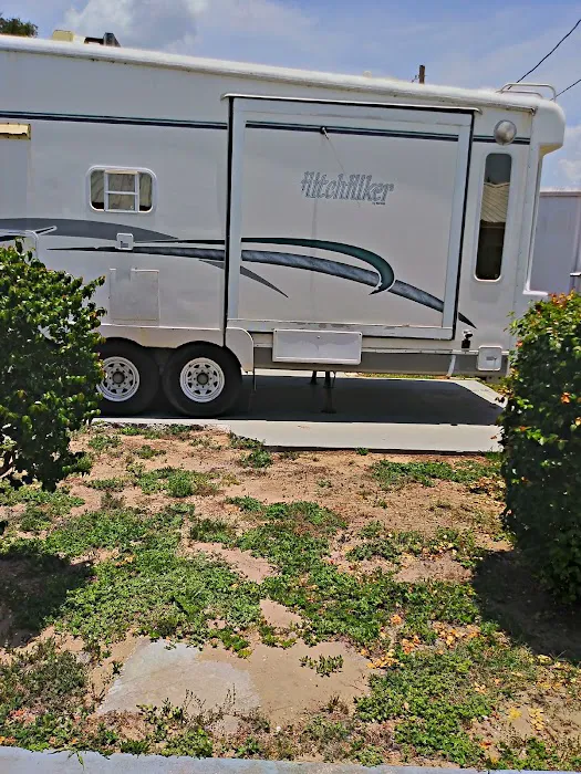 Dinner lake Haven Mobile Home Park Picture 4