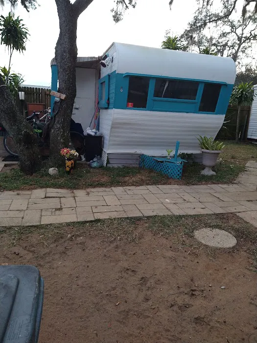 Trailer Park Picture 6