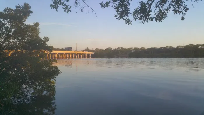 Palm River RV Park Picture 1