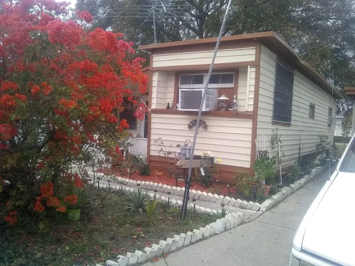 Florida Sands Mobile Home Park Picture 1