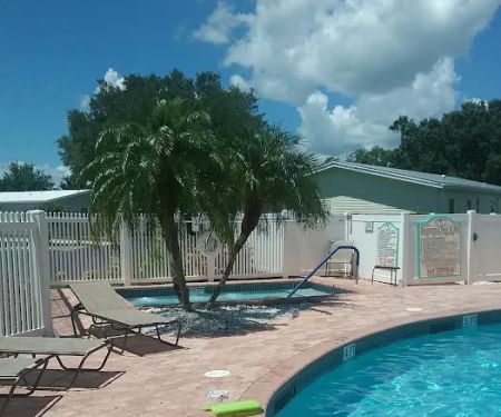 Town & Country Mobile Home Pk