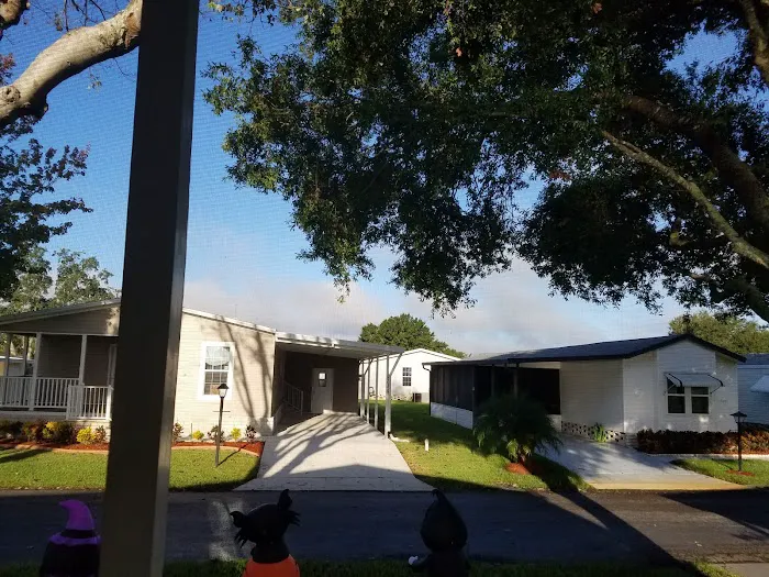 Town & Country Mobile Home Pk Picture 9
