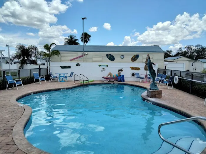 Woody's RV Resort Picture 2