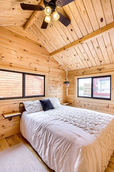 Happy Traveler Cabins and RV Resort Picture 1