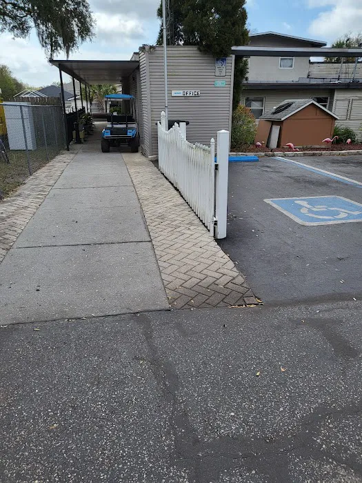 Abbeys Wigwam RV Park Picture 7