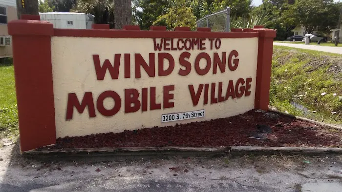 Windsong Mobile Village Picture 5