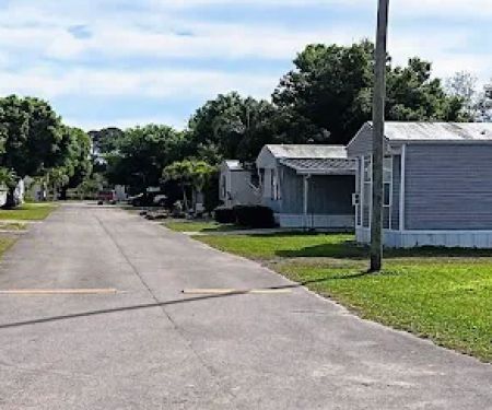 Manatee Mobile Home & RV Park