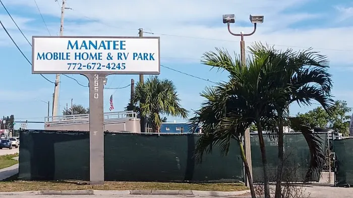 Manatee Mobile Home & RV Park Picture 2