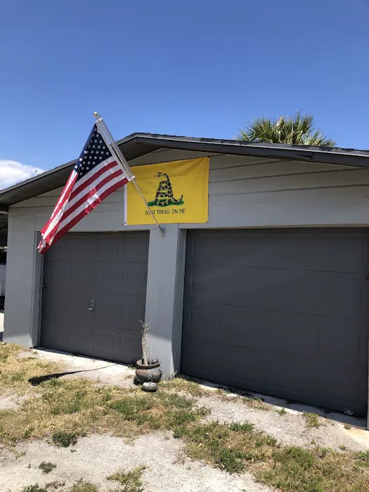 Easy Livin' RV Park Picture 4