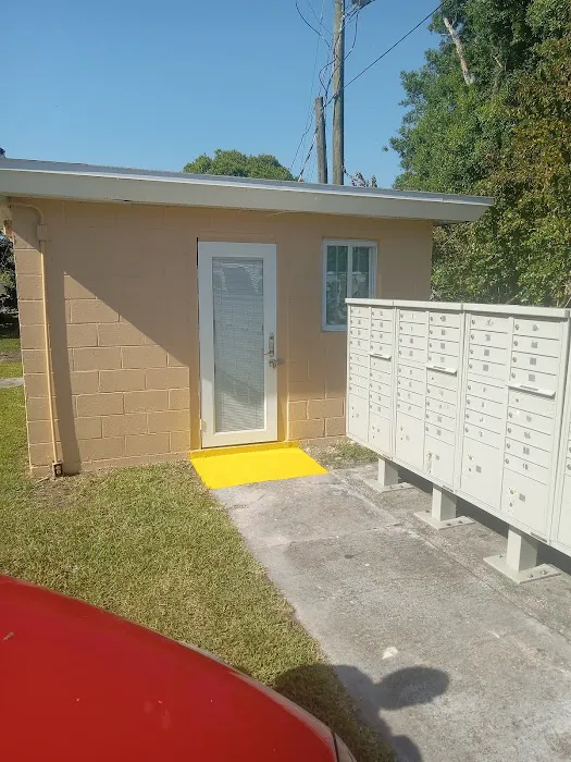 Bentonwood Mobile Home Park Picture 8