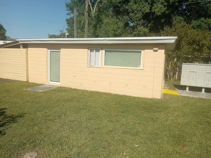 Bentonwood Mobile Home Park Picture 9