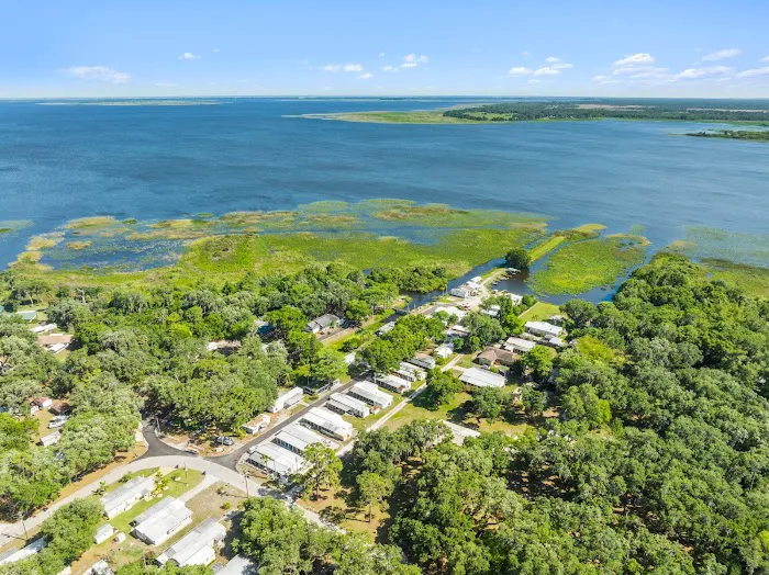 Oak Shores Picture 4