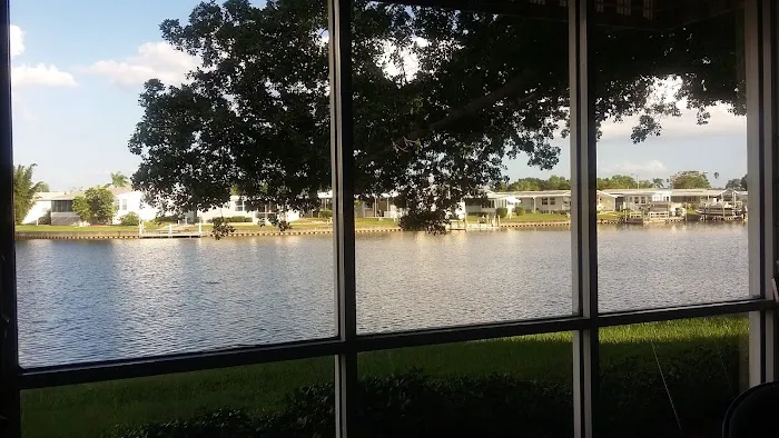 Americana Cove Picture 10