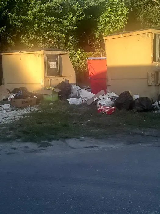 Hollywood MHC Picture 5