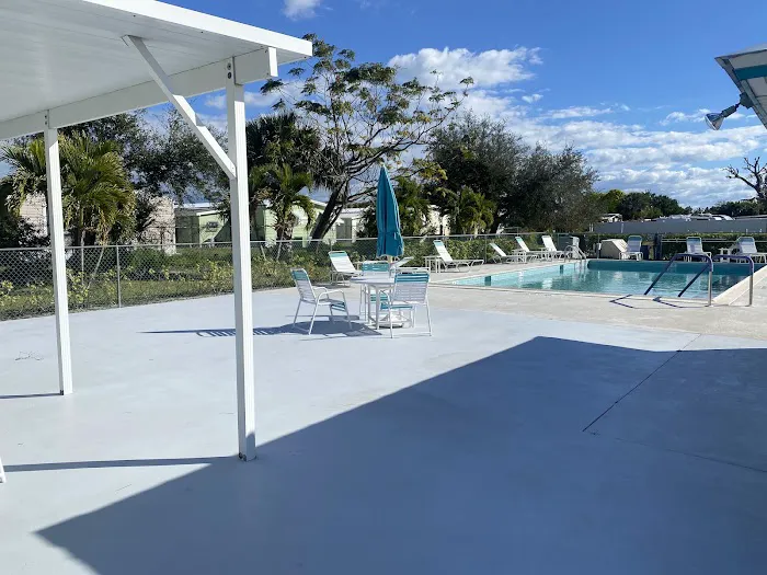 Tropical Acres Mobile Home Pk Picture 3