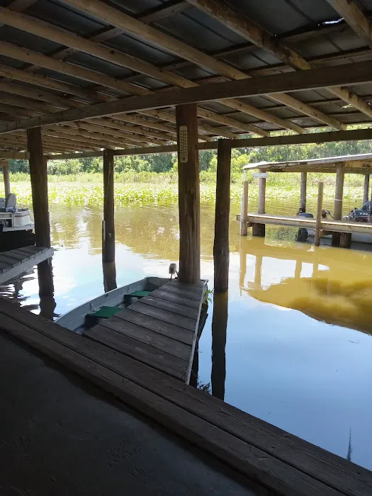 Cypress Isle RV Park & Marina Picture 3