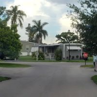 Sunshine Mobile Manor ico