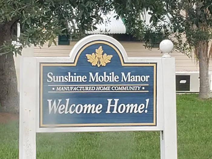 Sunshine Mobile Manor Picture 5