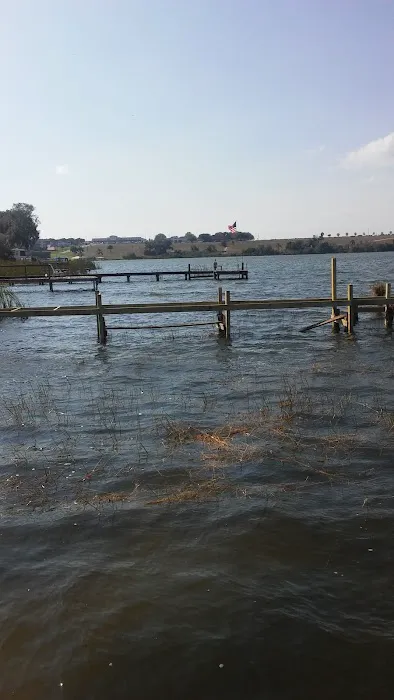 Lake Garden Mobile Home Park Picture 10