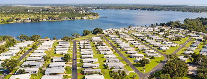 Paradise Village Mobile Home Park Picture 4