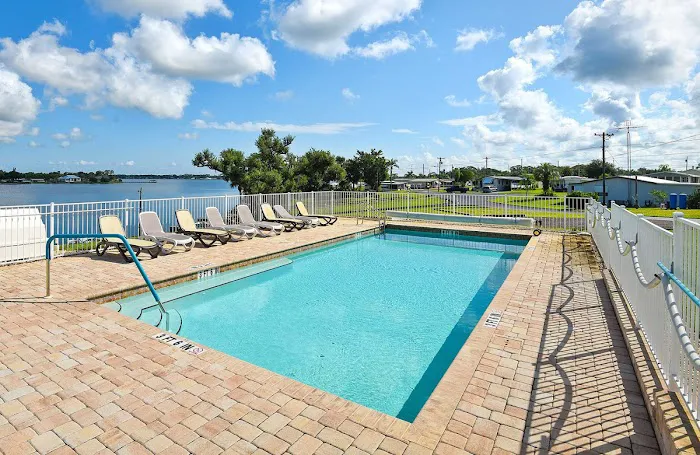Paradise Village Mobile Home Park Picture 1