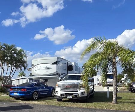 Sunshine MH & RV Resort