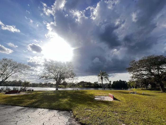 Pinelake Gardens & Estates Picture 8