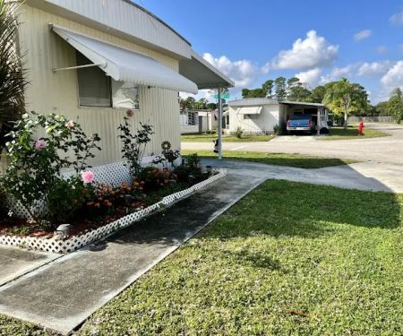 Royal Palm Mobile Home Park