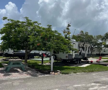 Floridays RV Park