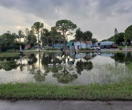 Hobe Sound Mobile Home Park 77