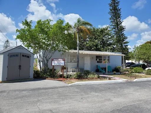 Hobe Village Mobile Home Park Picture 1