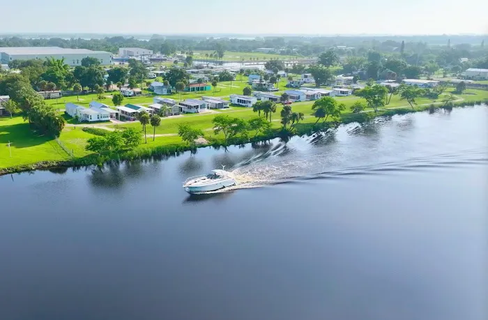 Meadowlark Shores RV Resort Picture 4