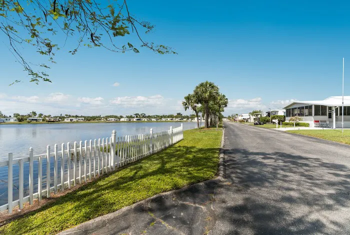Palm Lake Estates Picture 5