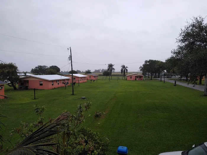 Benbow Village Picture 3