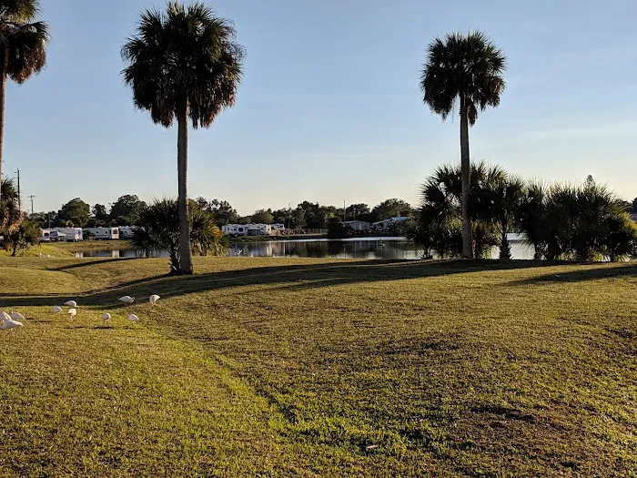 Okeechobee Landings RV Resort Picture 4