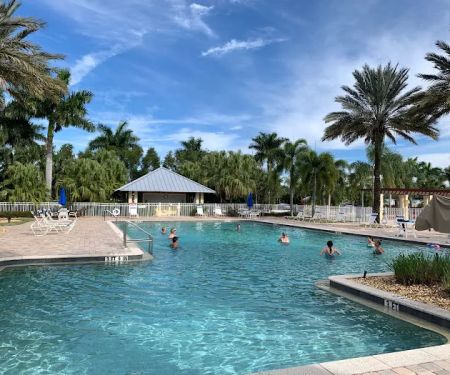 RiverBend Motorcoach Resort