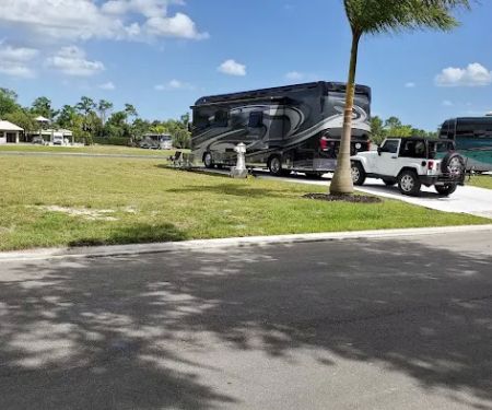 RiverLandings - A Florida Luxury Motorcoach Resort