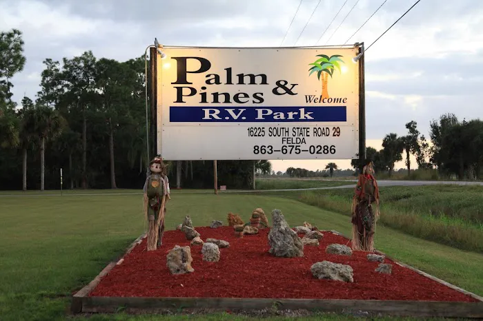 Palm & Pines RV Park Picture 1