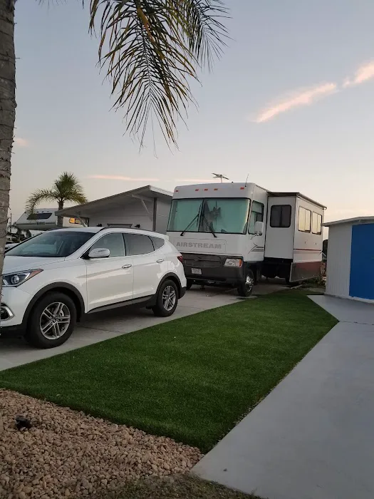 Don's RV Lots at Paradise Park Picture 8