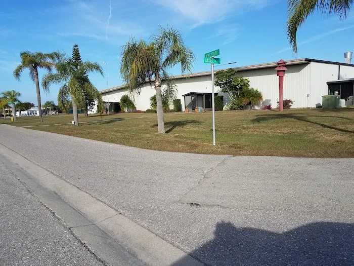 Don's RV Lots at Paradise Park Picture 10