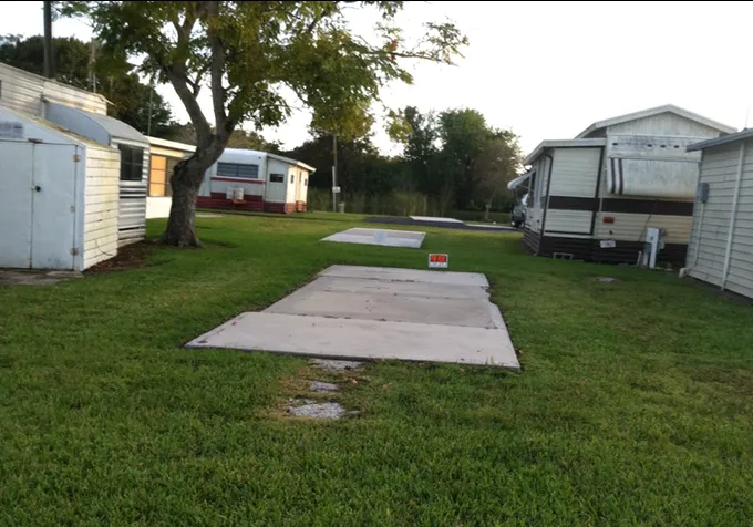 Okeechobee Lake RV Park Picture 2