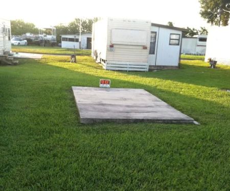 Okeechobee Lake RV Park