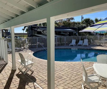 Water's Edge Motor Coach & RV Resort