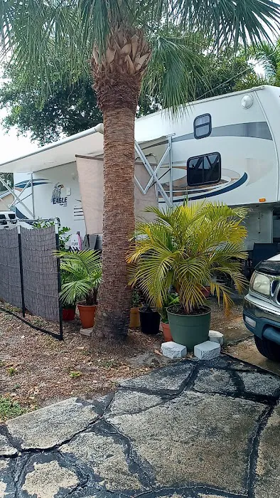 Palm Beach RV Park Picture 1