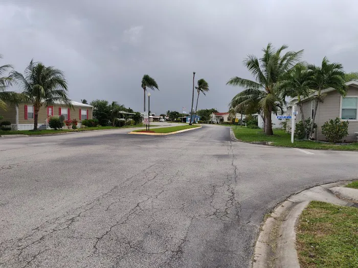 Palm Beach Colony Picture 3