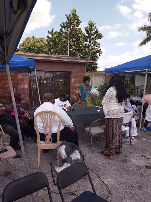 Mid-City Trailer Park Picture 2