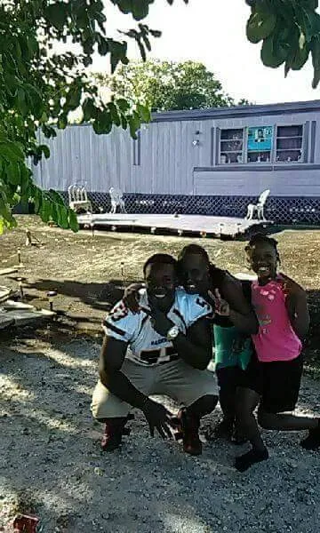 Mid-City Trailer Park Picture 8