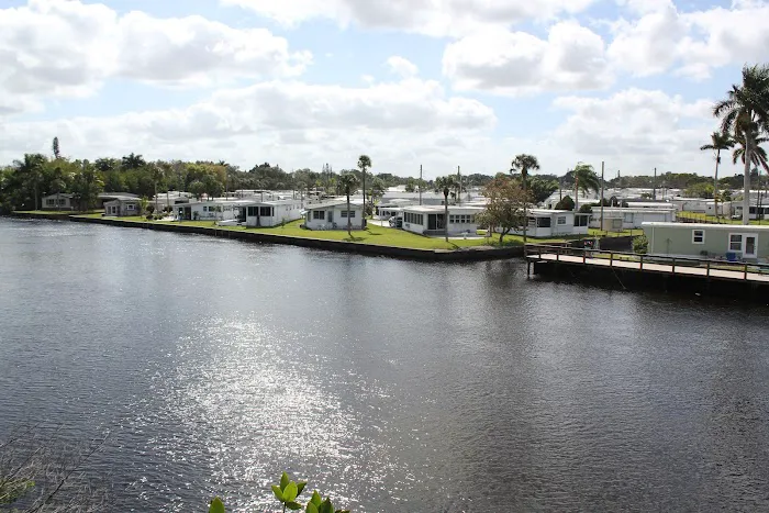 Sun-N-Fun RV Park Picture 3