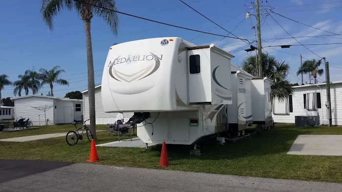 Sun-N-Fun Mobile Home Village & RV Park Picture 9